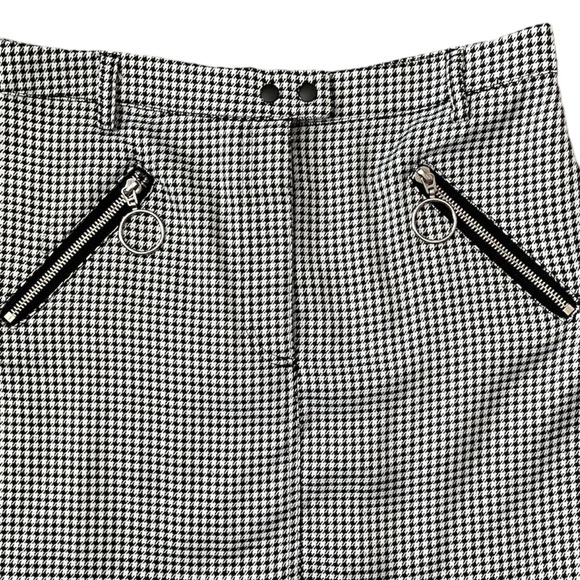 Emory Park Houndstooth Black & White Mini Skirt - Picture 3 of 7
